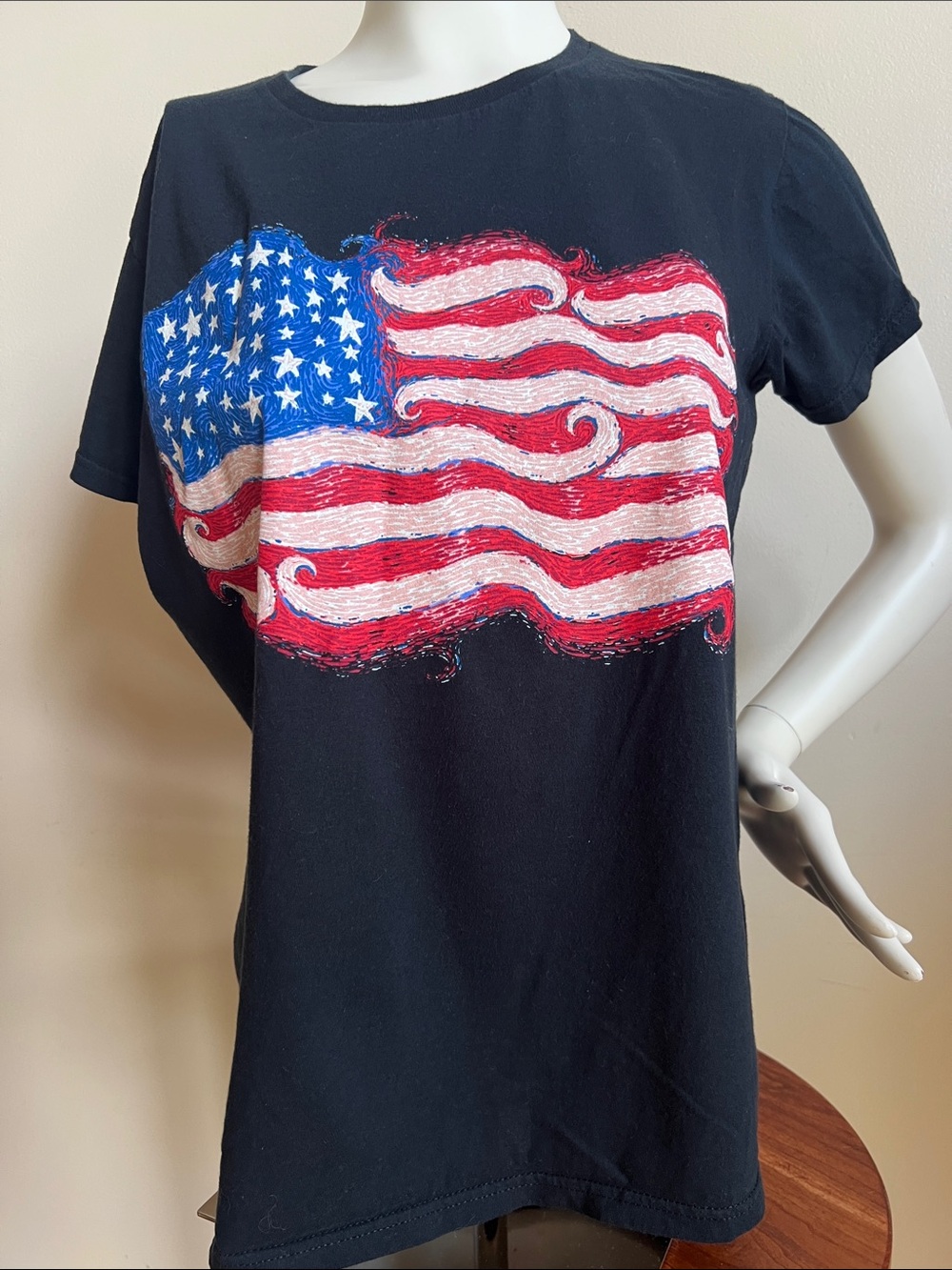 Anvil flag Black T‑Shirt with Red Logo Stripe 4th of July party attire
